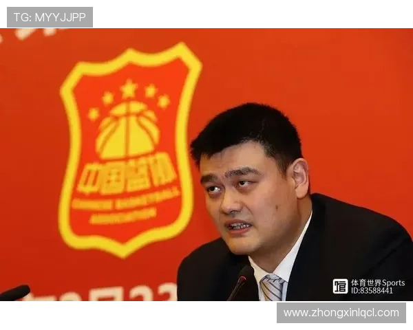 姚明从篮球场到公益事业的传奇旅程与奋斗精神的启示